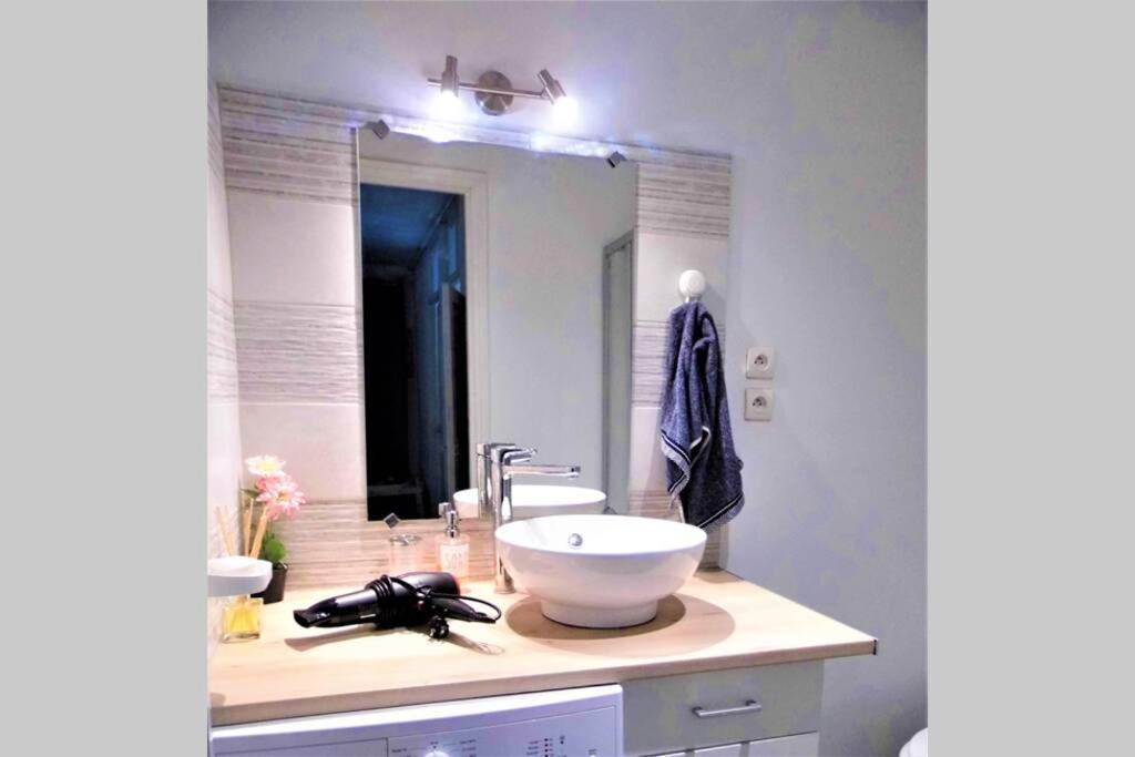 2 Spacious Bedrooms Near Riquier Station! Nice Exterior foto